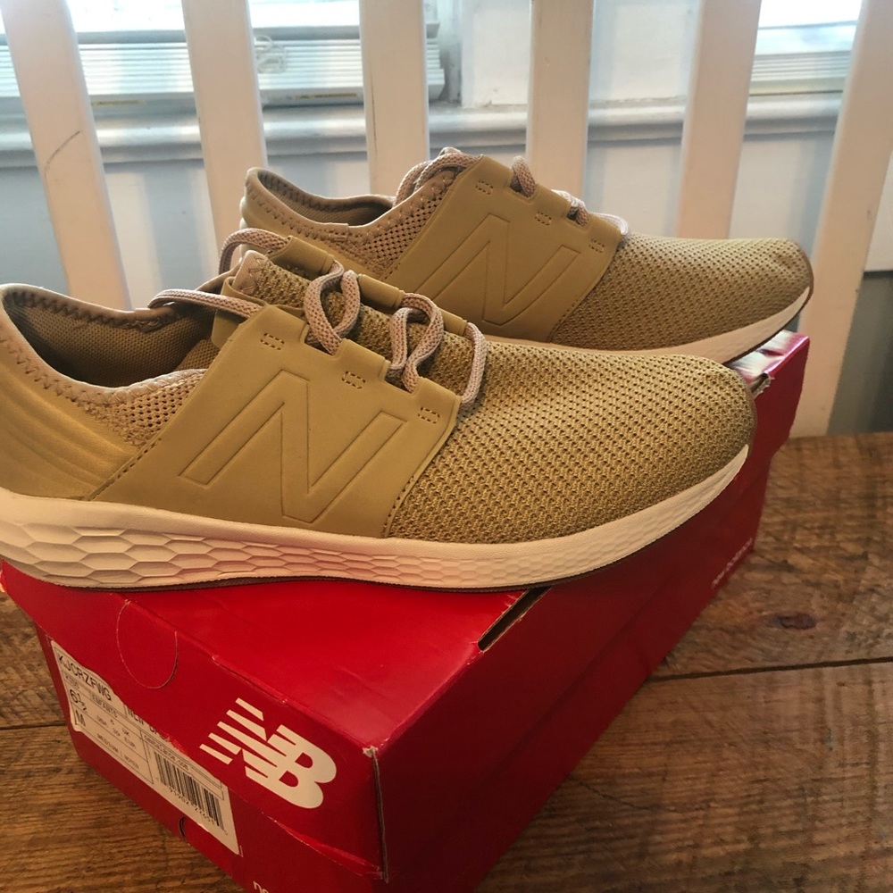 Brand new New Balance tennis shoes